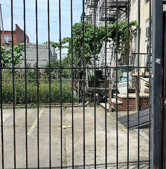 416 Woodward Ave #1R — Photo 9