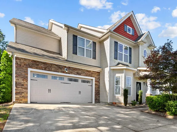 189 Kentucky Derby Ln, Lillington, NC 27546
