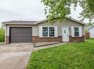 934 S Camden Dr, Columbia City, IN 46725