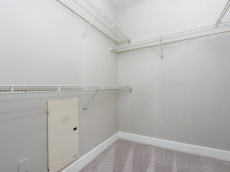 Paladia Luxury Apartments — Photo 128