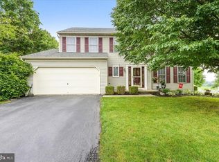 225 Village Spring Ln, Reinholds, PA 17569