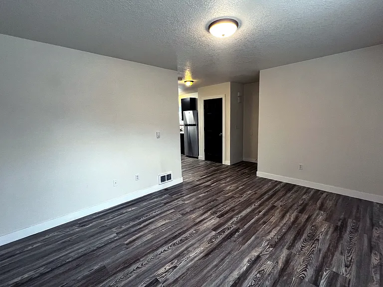 940 NW 7th Ave #10 — Photo 10