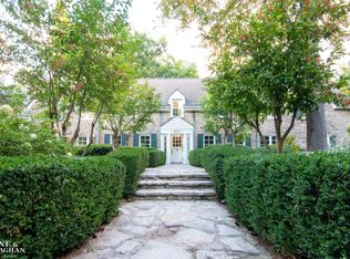 220 Lewiston Rd, Grosse Pointe Farms, MI 48236