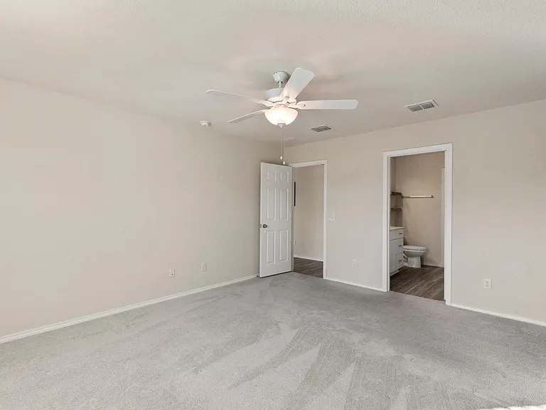10121 Wyseby Rd — Photo 18