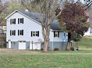 1618 Mercer Rd, Ellwood City, PA 16117