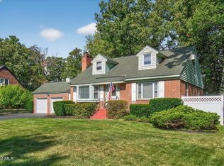 10 Continental Rd, Schenectady, NY 12306