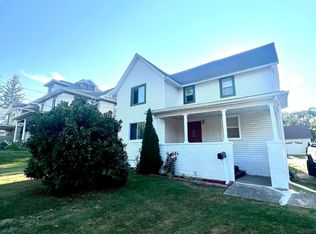 425 S Vine St, Kewanee, IL 61443