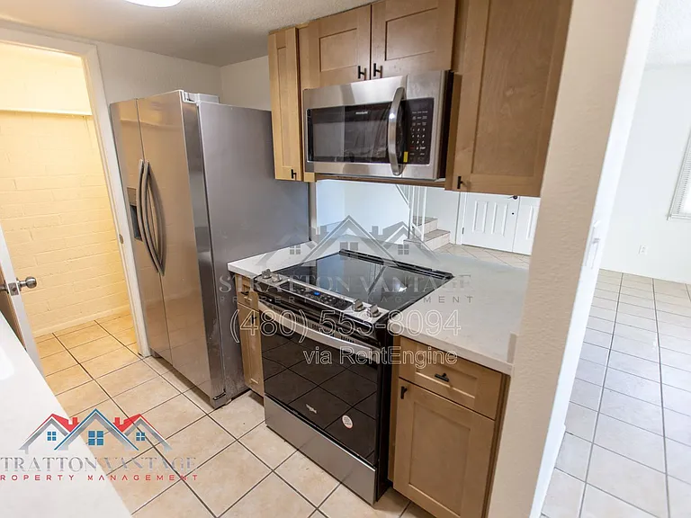 4107 N 81st St — Photo 11
