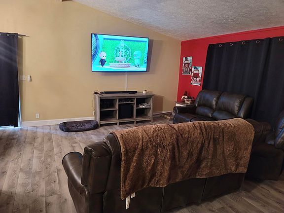 4th image of 4609 Buchanan Drive