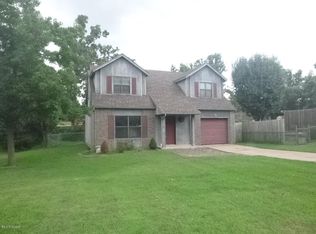 621 W 33rd St, Joplin, MO 64804