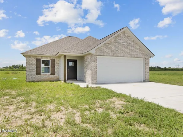 1093 Jordan Dr, Saint Martinville, LA 70582