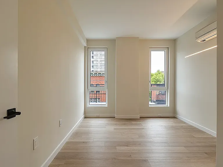 100 S 9th St #502 — Photo 3