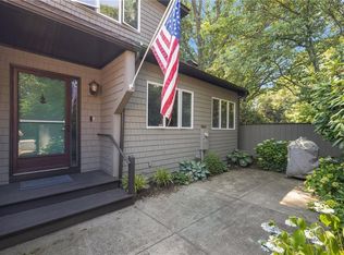 219 Seabreeze Dr, North Kingstown, RI 02852