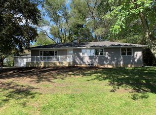 169 S Brabaw Ln, Midland, MI 48640