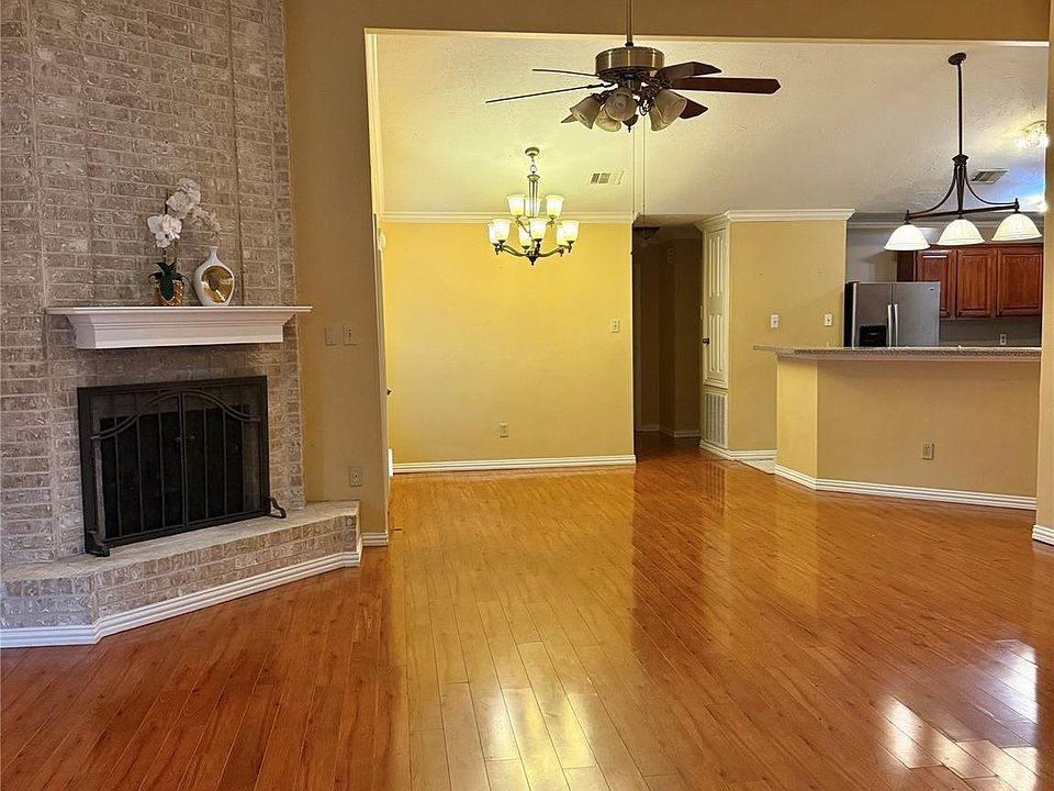1st image of 1467 Hunters Park Dr