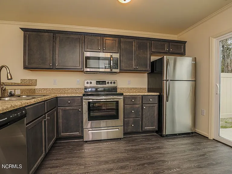 514 Pate Dr #1 — Photo 12