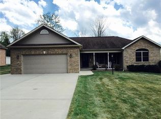 2558 Monsour Dr, New Castle, PA 16101