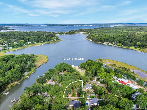 1700 Smith Dr N, Southold, NY 11971