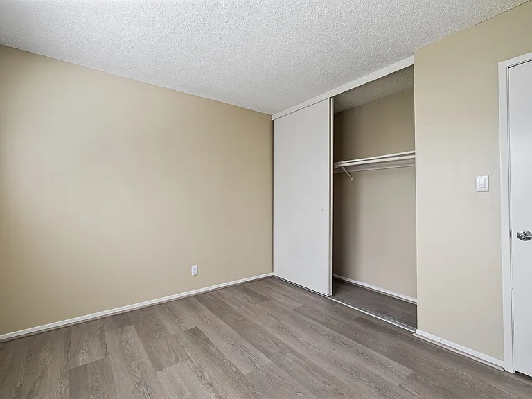 630 Mariposa — Photo 13