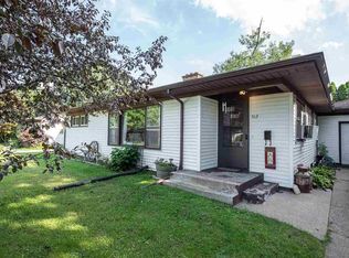 512 28th Ave, East Moline, IL 61244