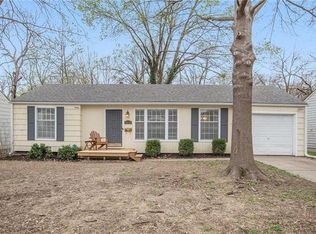 7624 Locust St, Kansas City, MO 64131