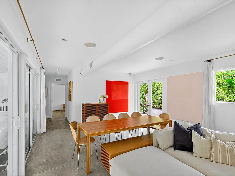 385 Harbor Ct — Photo 10