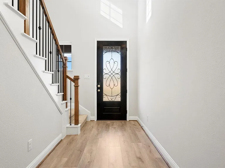 13155 Hidden Village Ct — Photo 8