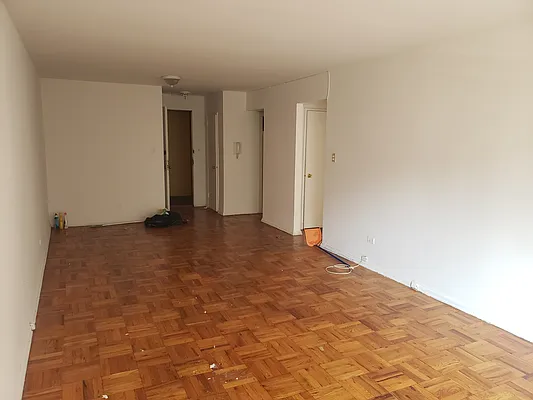 Rented by Mahzari Realty Inc | media 17