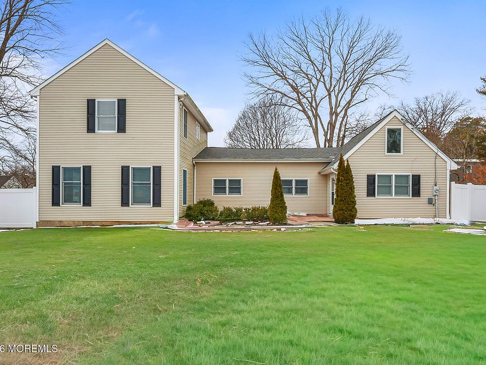 1st image of 869 Koches Avenue