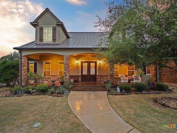 3rd image of 1015 Provence Pl