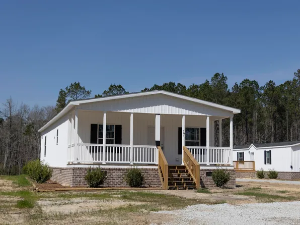 101 Feather Dr, Georgetown, SC 29440