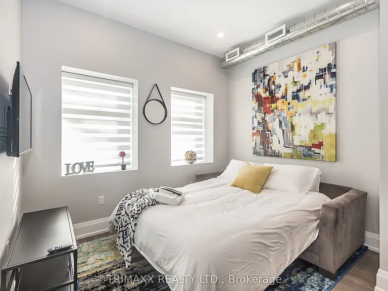 1220 King St W #A — Photo 13