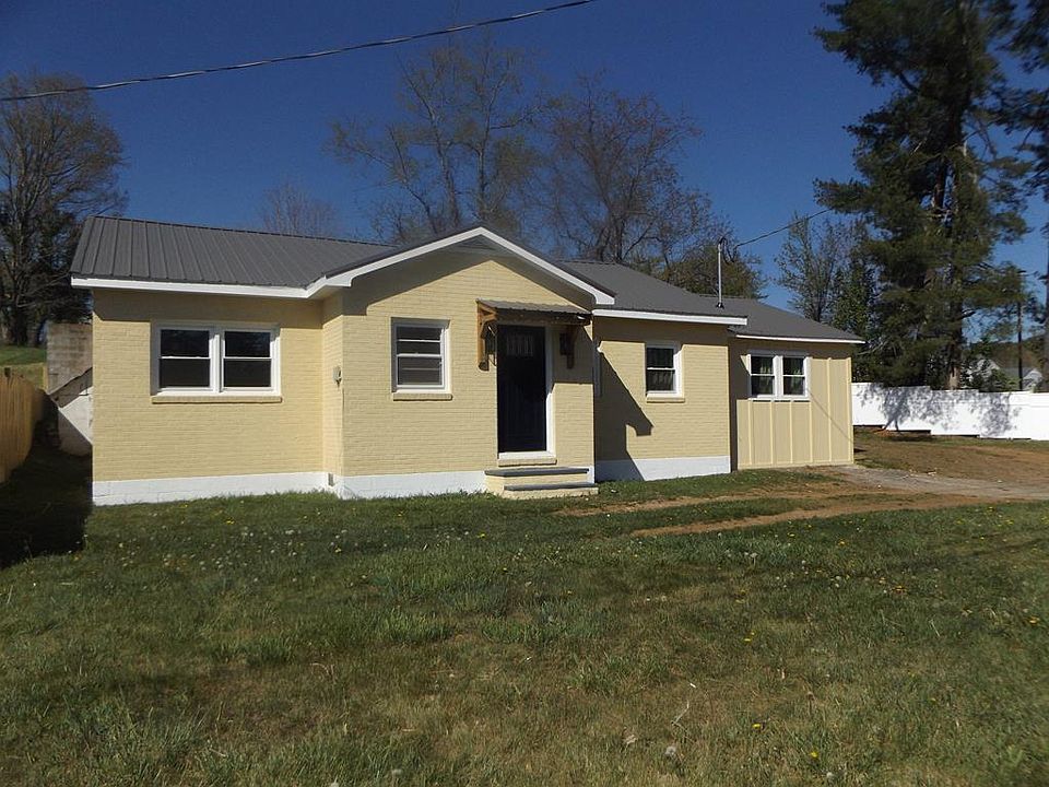 1st image of 700 W Grayson St