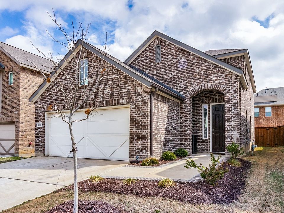 1st image of 2028 Dove Creek Ln