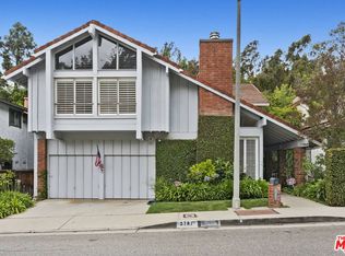 2781 Woodwardia Dr, Los Angeles, CA 90077