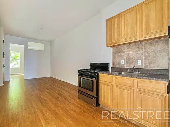 14 Harrison Place image 5 of 7