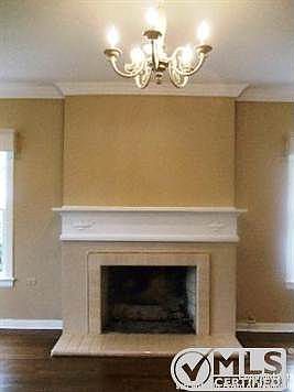 5th image of 2167 W Summit Ave