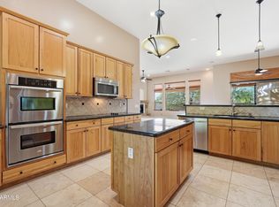 31 E DESERT HILLS Drive, Phoenix, AZ 85086