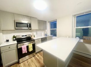203 Salem St APT 3, Boston, MA 02113