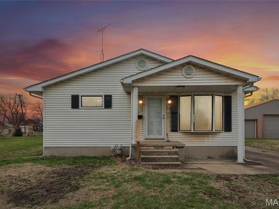 301 S Clinton St, Litchfield, IL, 62056
