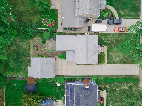 3rd image of 149 Meadow Ln