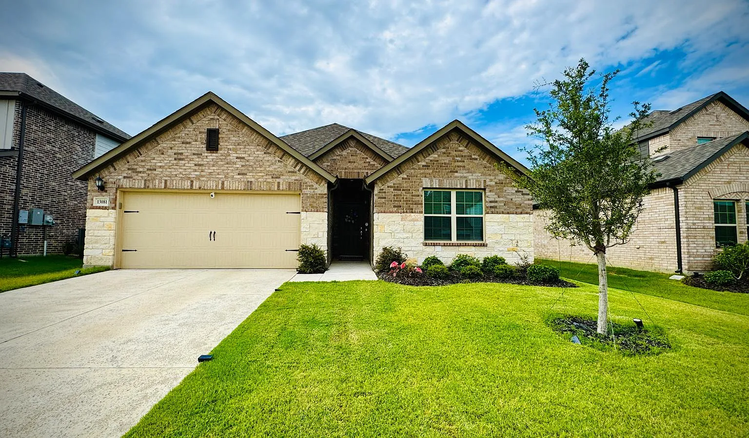4 bed, 2119 sqft, $2,600 — Photo 2