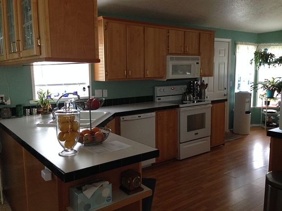 Kitchen - new electric range