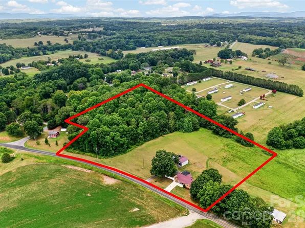 1316 Drumstand Rd, Stony Point, NC 28678