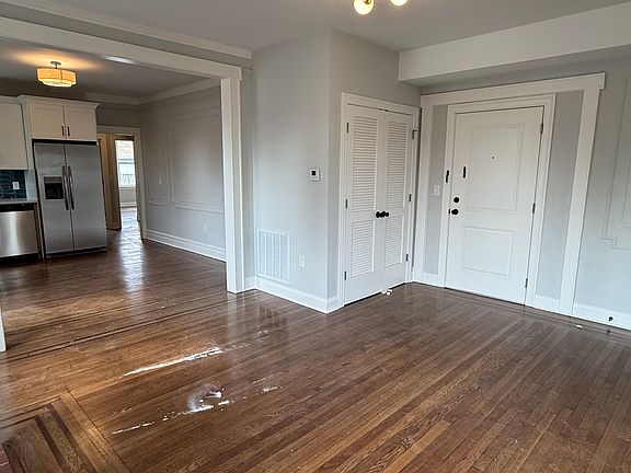 5th image of 420-422 N 7th St APT 1