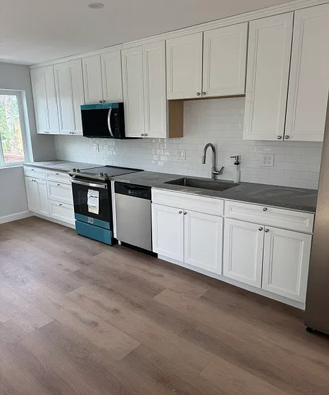 1953 Harrison Ave — Photo 12