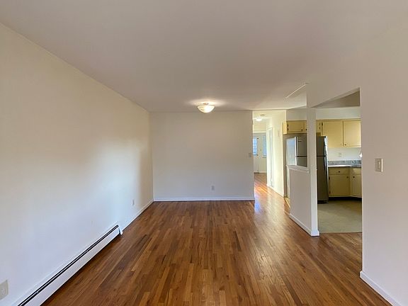 3rd image of 23-25 36th St #2