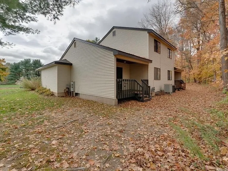 52 Simsbury Lndg #52 — Photo 34