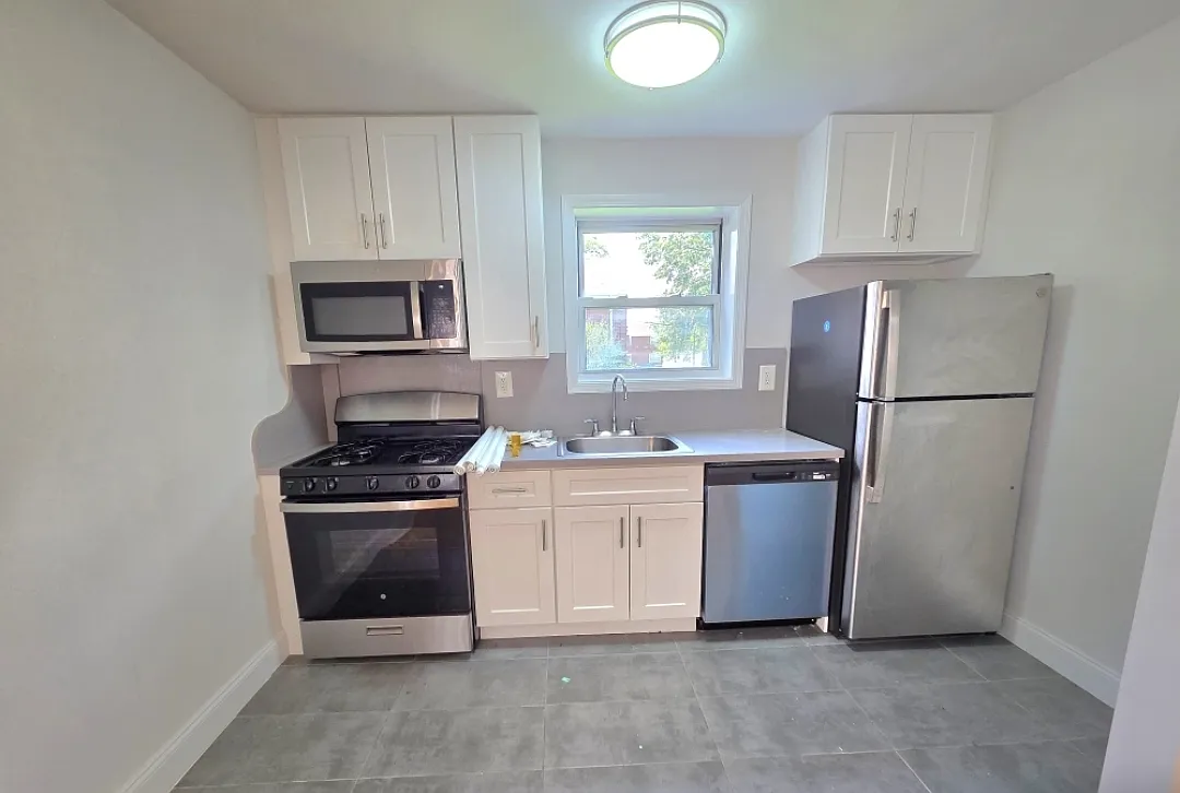 2 bed, 855 sqft, $2,698 — Photo 4
