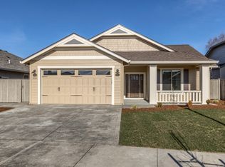 3911 Arizona Dr, Medford, OR